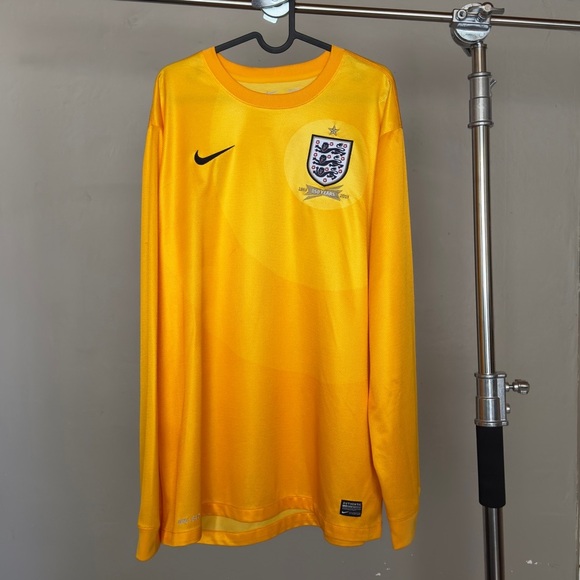 Nike England 2012-2013 Joe Hart Goalkeeper Football Long-sleeve Shirt Away - Picture 1 of 10